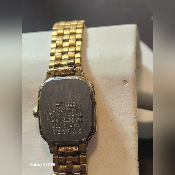 Vintage 80s or 90s Seiko Tank Watch V400-5608 - Picture 8 of 8